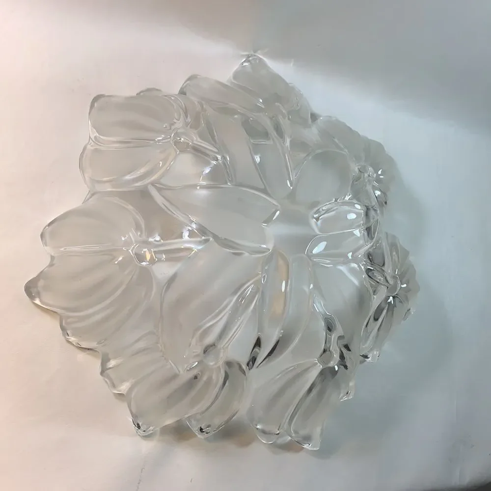 Tulip Leaf Fluted Clear Glass Serving Fruit Bowl